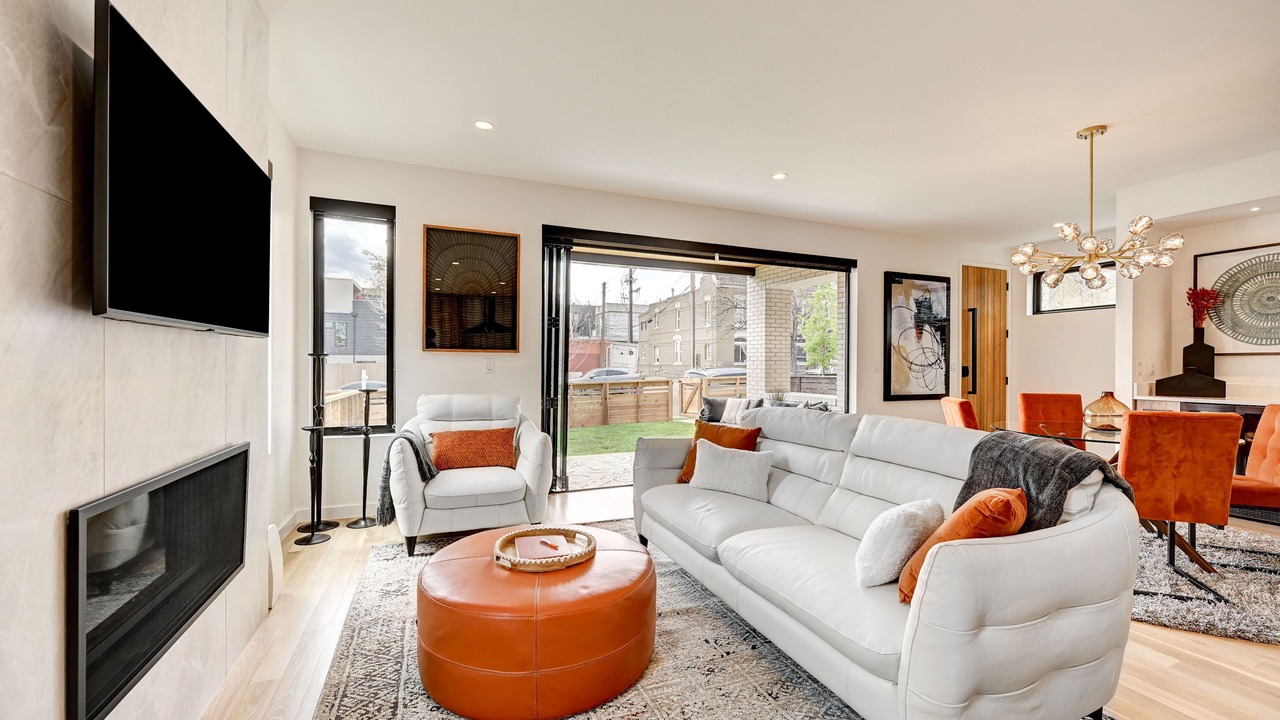 Photo of Livingroom in Highland