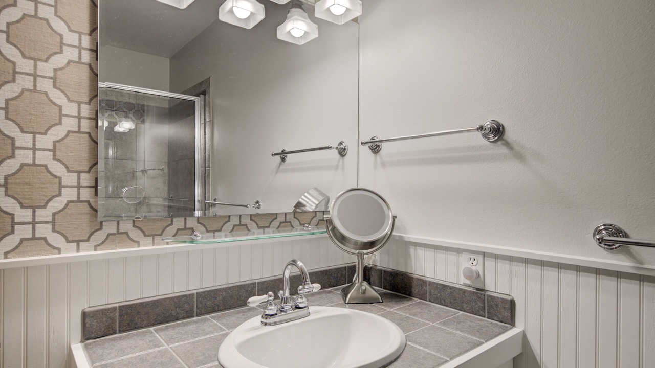 Photo of Bathroom in Big Sky