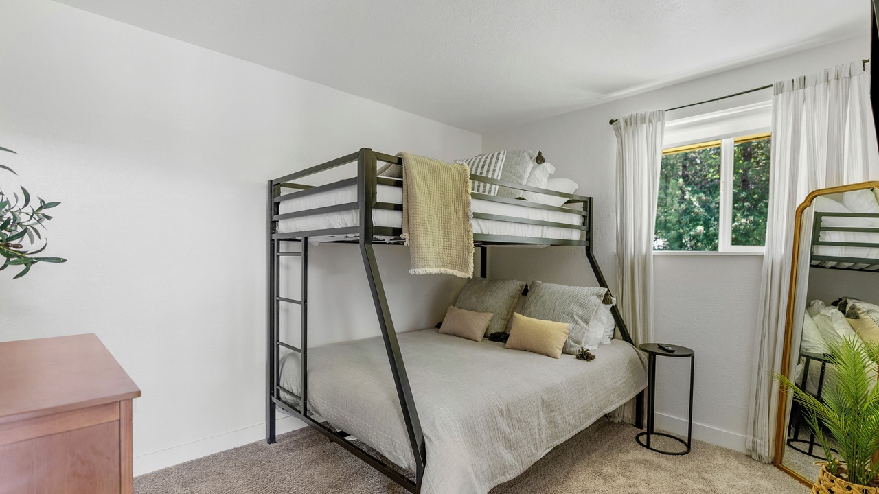 Photo of Bedroom in Thompson Falls