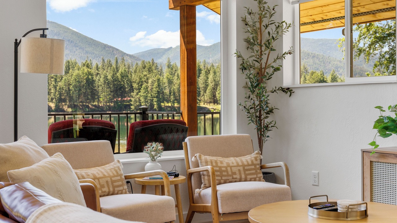 Photo of Livingroom in Thompson Falls