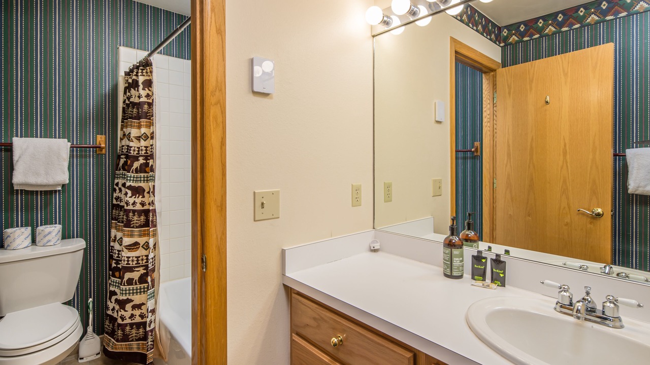 Photo of Bathroom in Big Horn