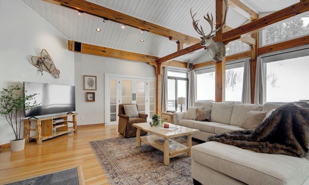 Photo of Livingroom in Bozeman