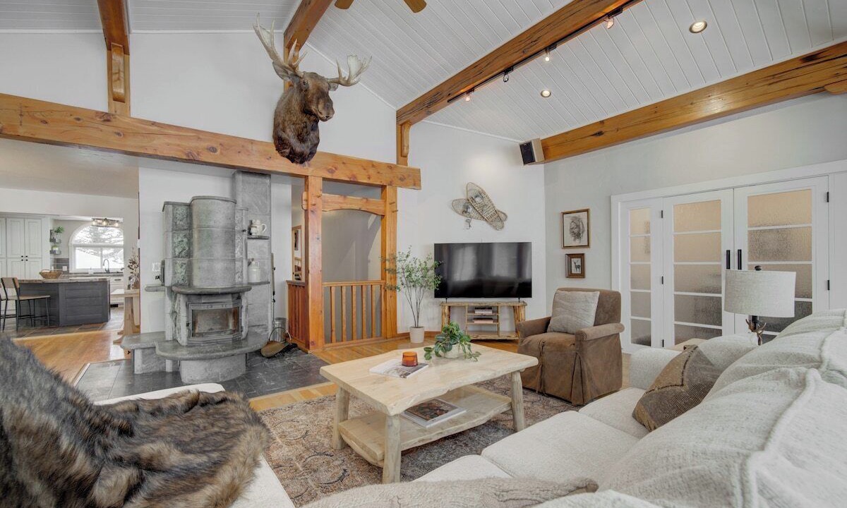 Photo of Livingroom in Bozeman