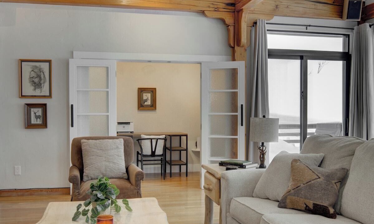 Photo of Livingroom in Bozeman