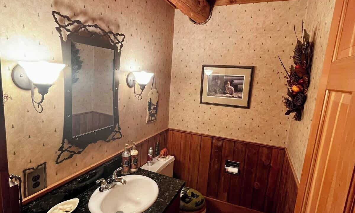 Photo of Bathroom in Bozeman