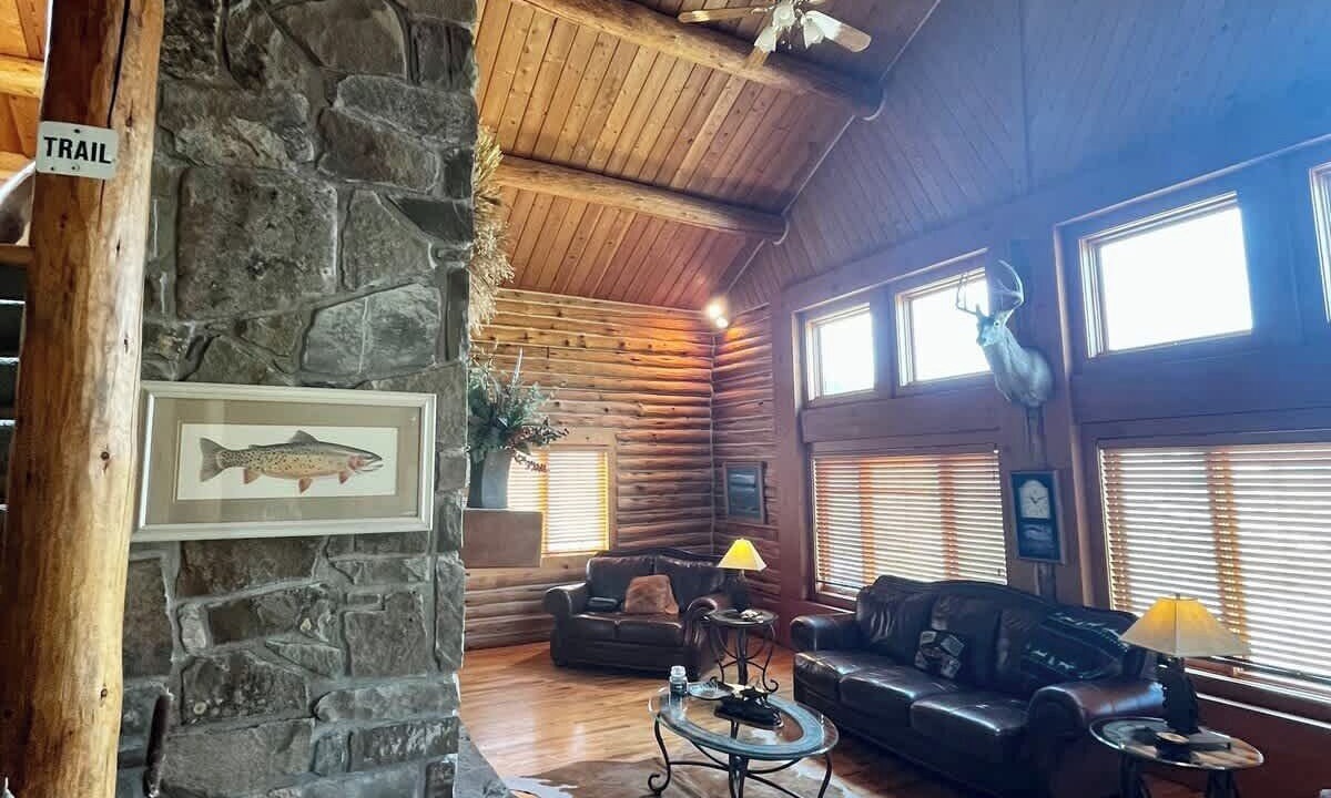 Photo of Livingroom in Bozeman