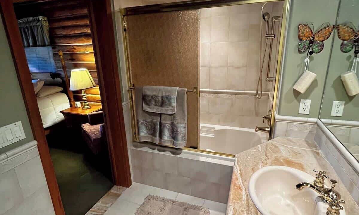 Photo of Bathroom in Bozeman