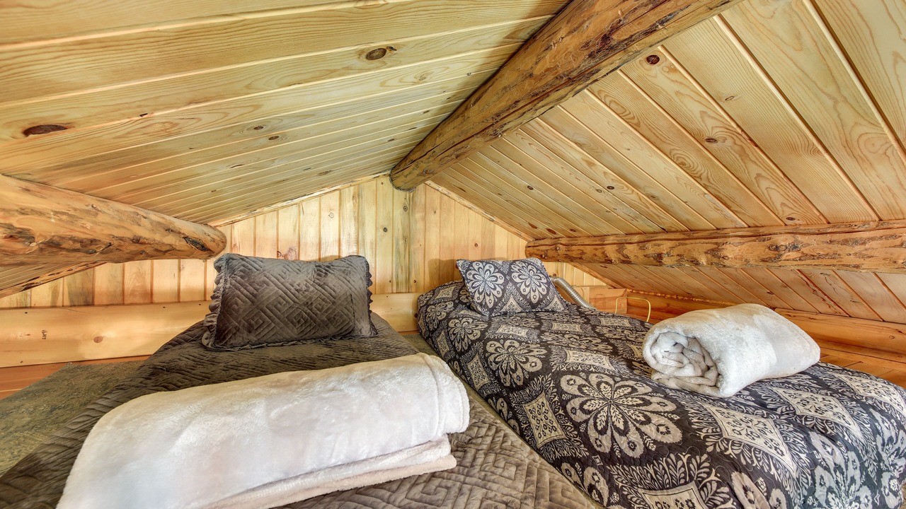 Photo of Bedroom in Trout Creek
