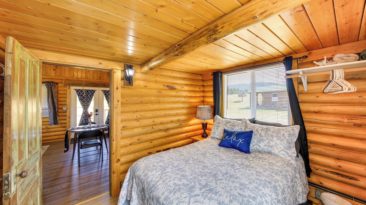 Photo of Bedroom in Trout Creek