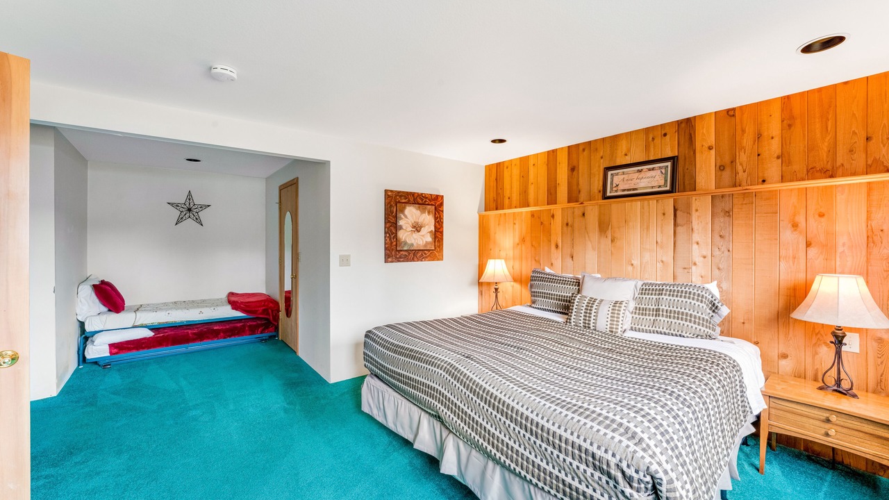 Photo of Others in Lakeside