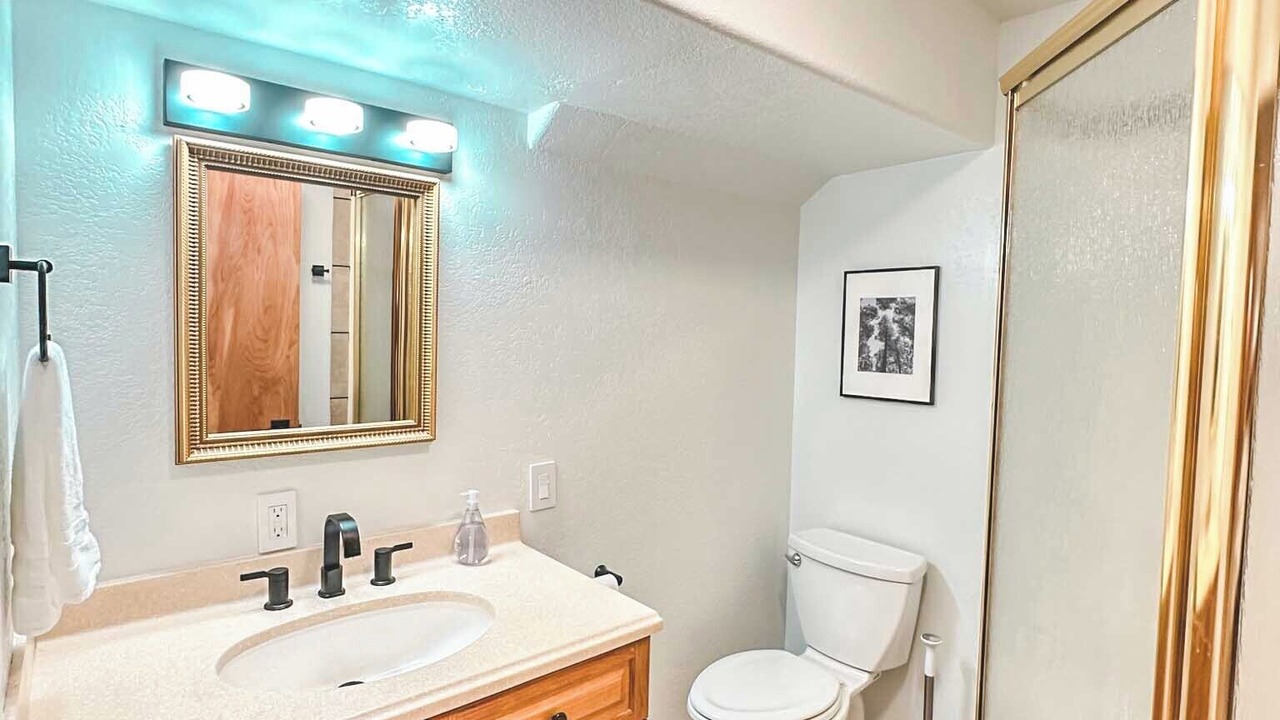 Photo of Bathroom in Thompson Falls