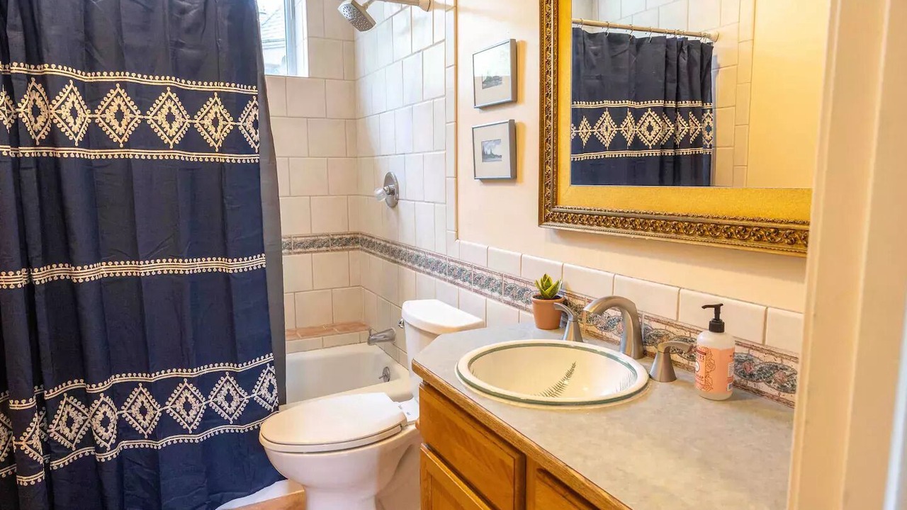 Photo of Bathroom in Lower Rattlesnake