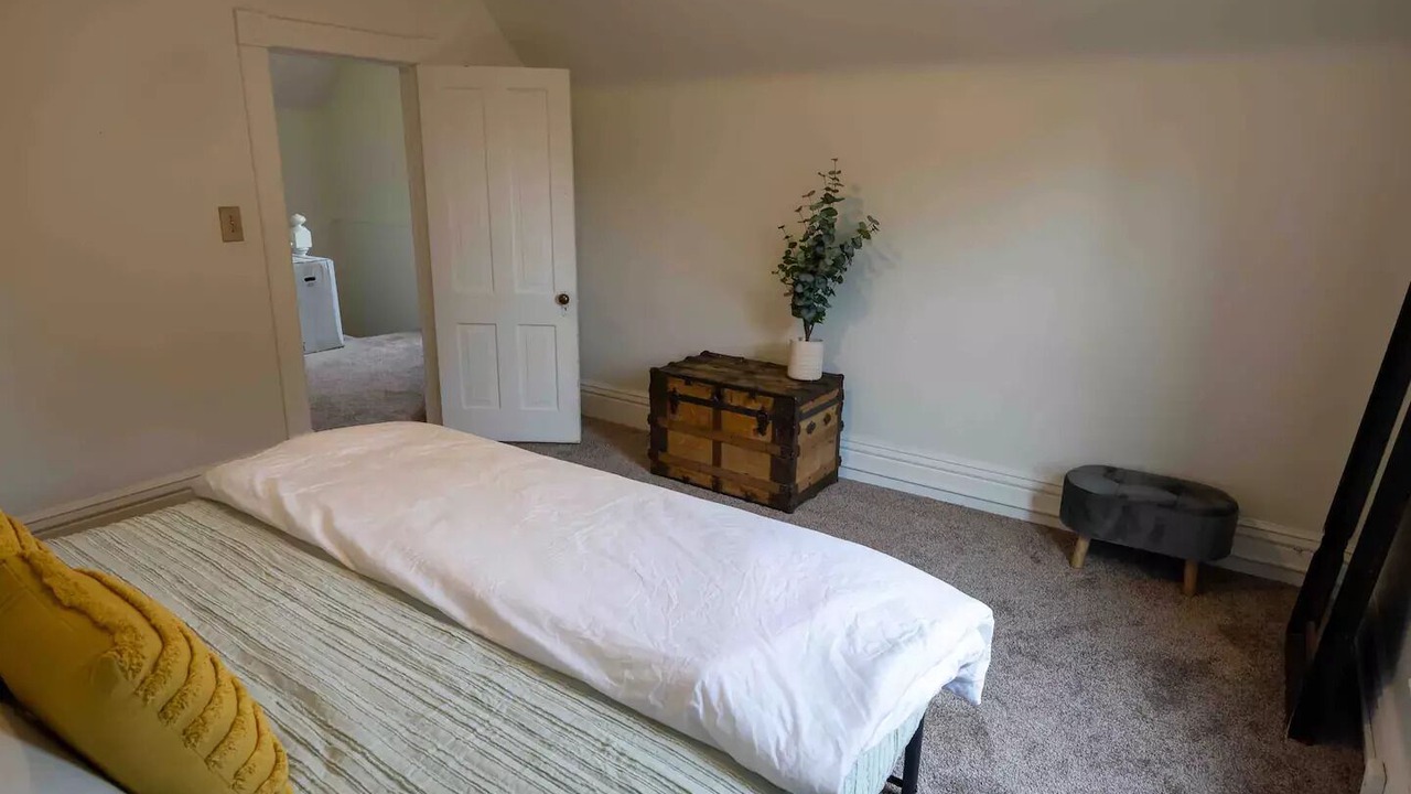 Photo of Bedroom in Lower Rattlesnake