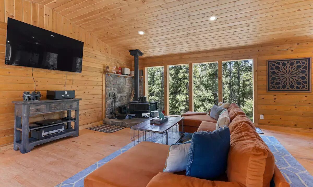 Photo of Livingroom in Alma