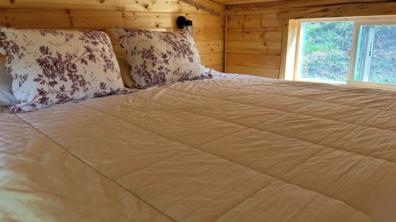 Photo of Bedroom in Noxon