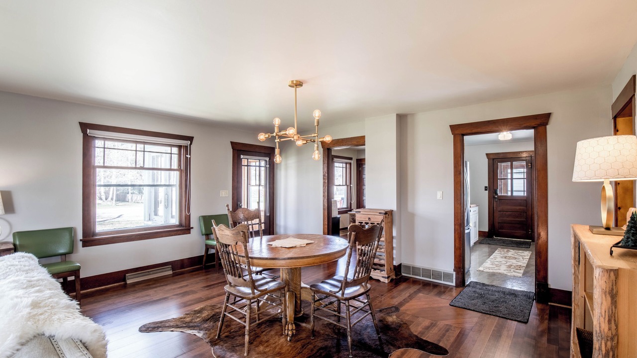 Photo of Others in Ennis