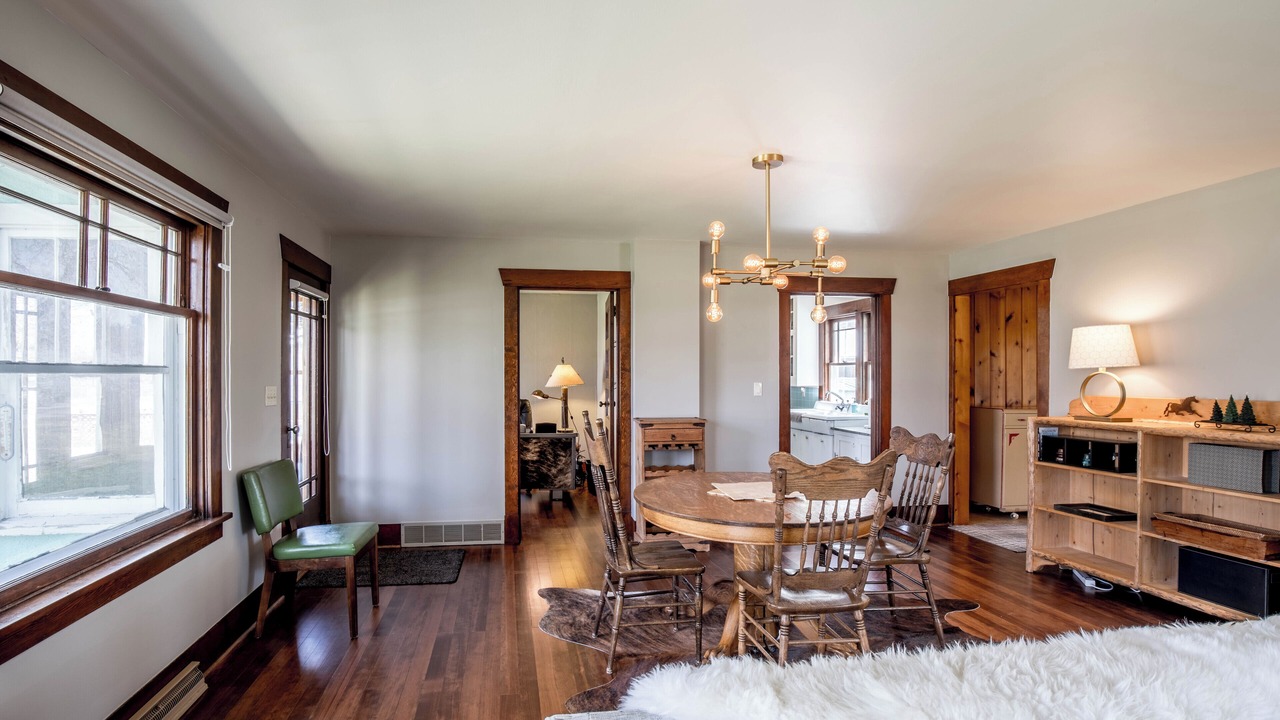 Photo of Others in Ennis