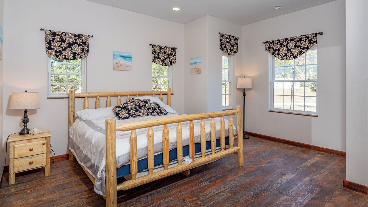 Photo of Bedroom in Thompson Falls