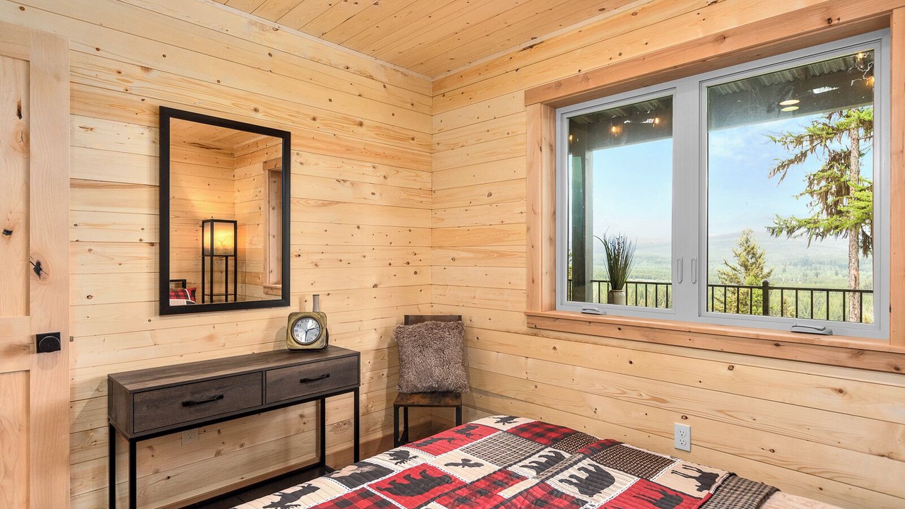 Photo of Bedroom in Polebridge