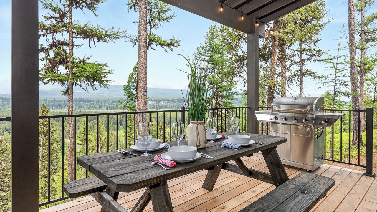 Photo of Outdoor in Polebridge