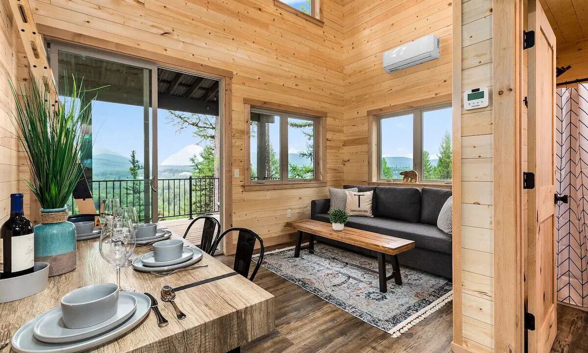 Photo of Livingroom in Polebridge