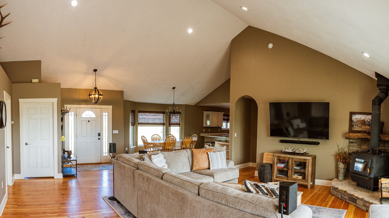 Photo of Livingroom in Dillon