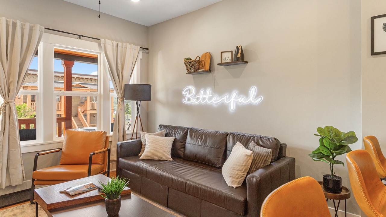 Photo of Livingroom in Butte