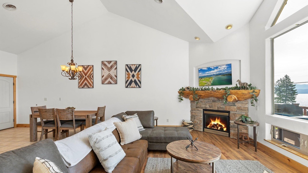 Photo of Livingroom in Somers