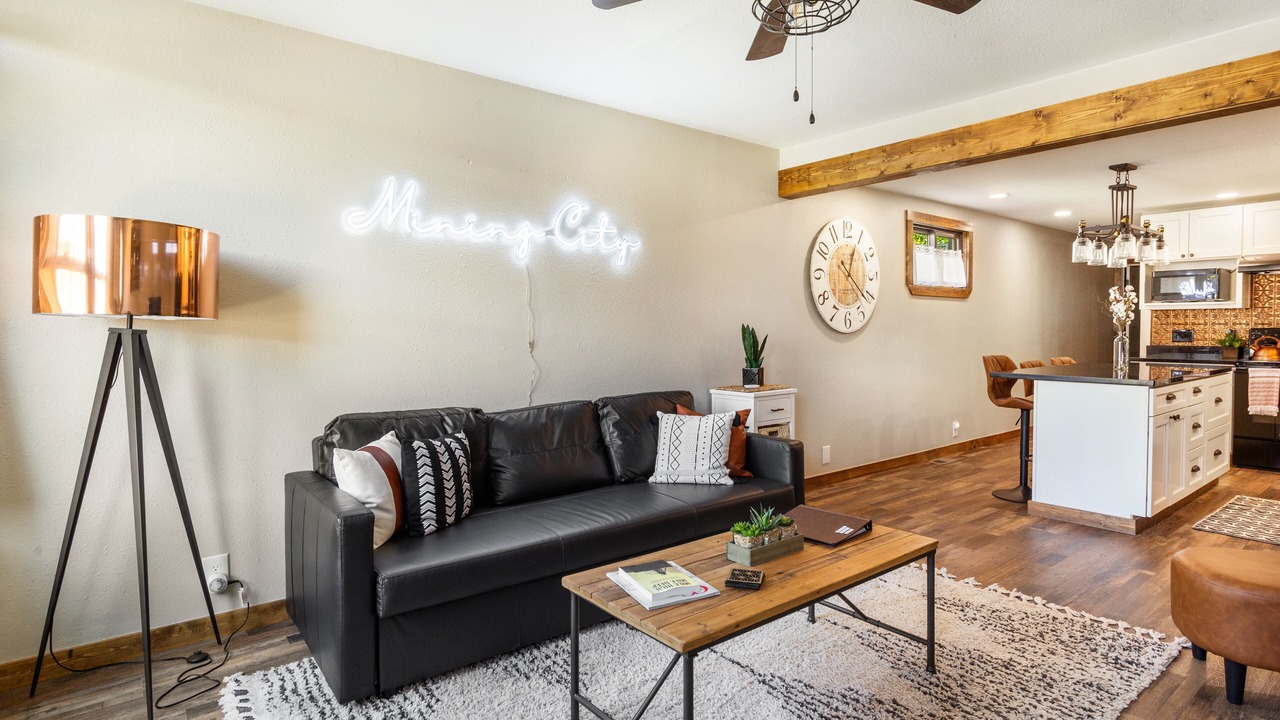 Photo of Livingroom in Butte