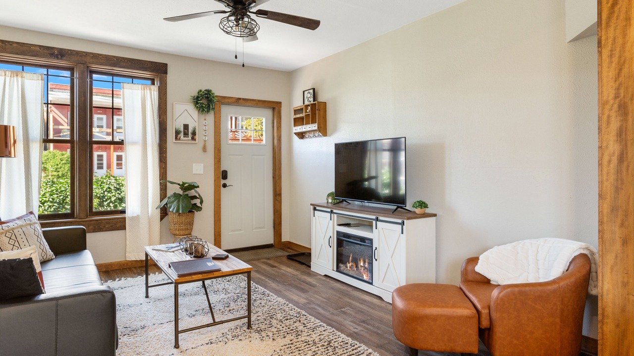 Photo of Livingroom in Butte