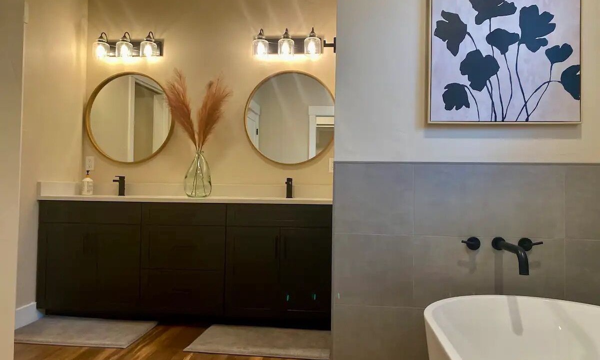 Photo of Bathroom in Superior