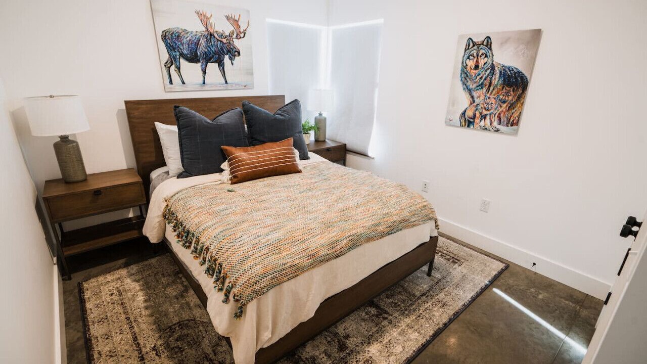 Photo of Bedroom in River Road