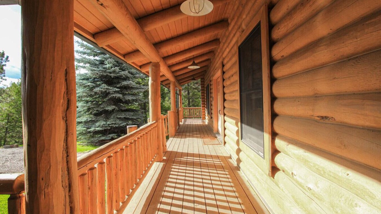Photo of Patio Balcony in Lakeside