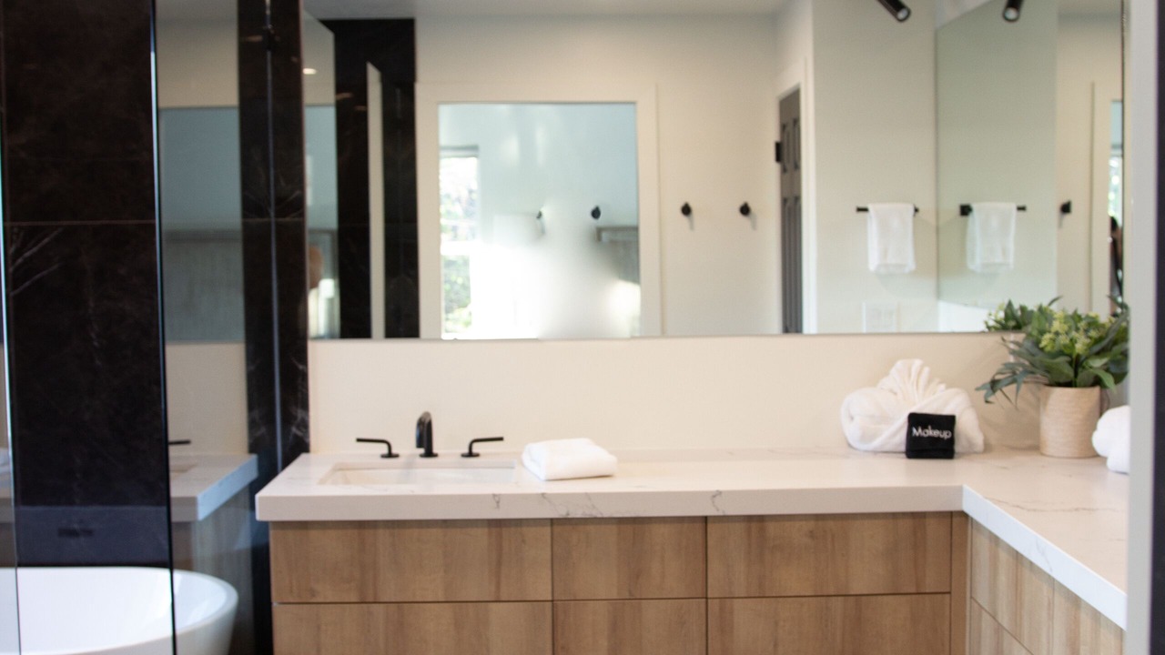 Photo of Bathroom in Sandy