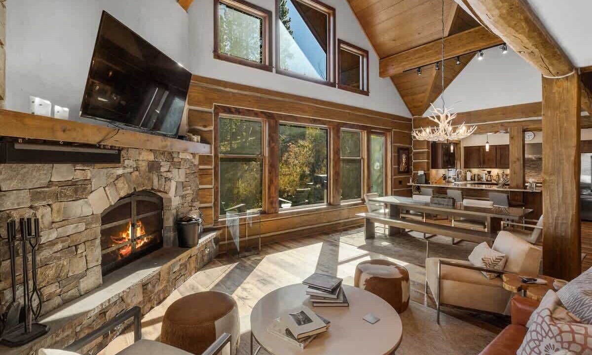 Photo of Livingroom in Powder Ridge