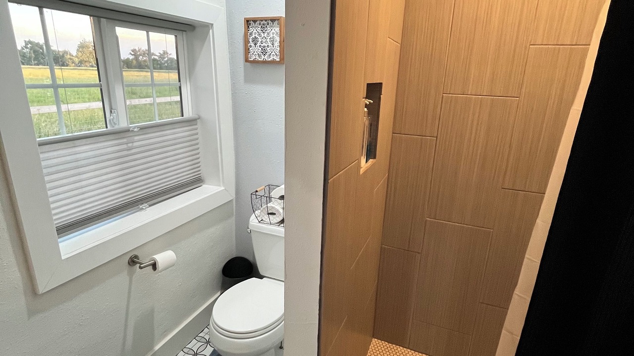 Photo of Bathroom in Edgar