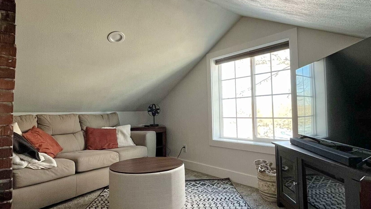 Photo of Livingroom in Edgar