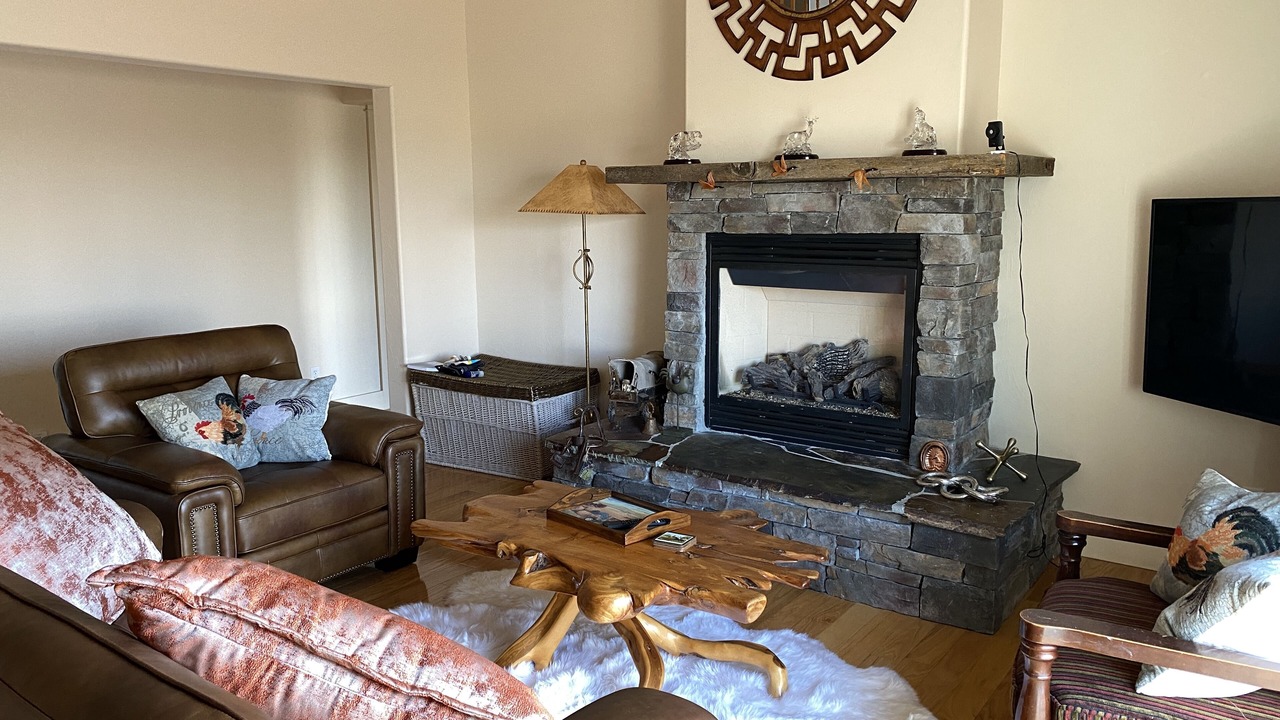 Photo of Livingroom in Bozeman