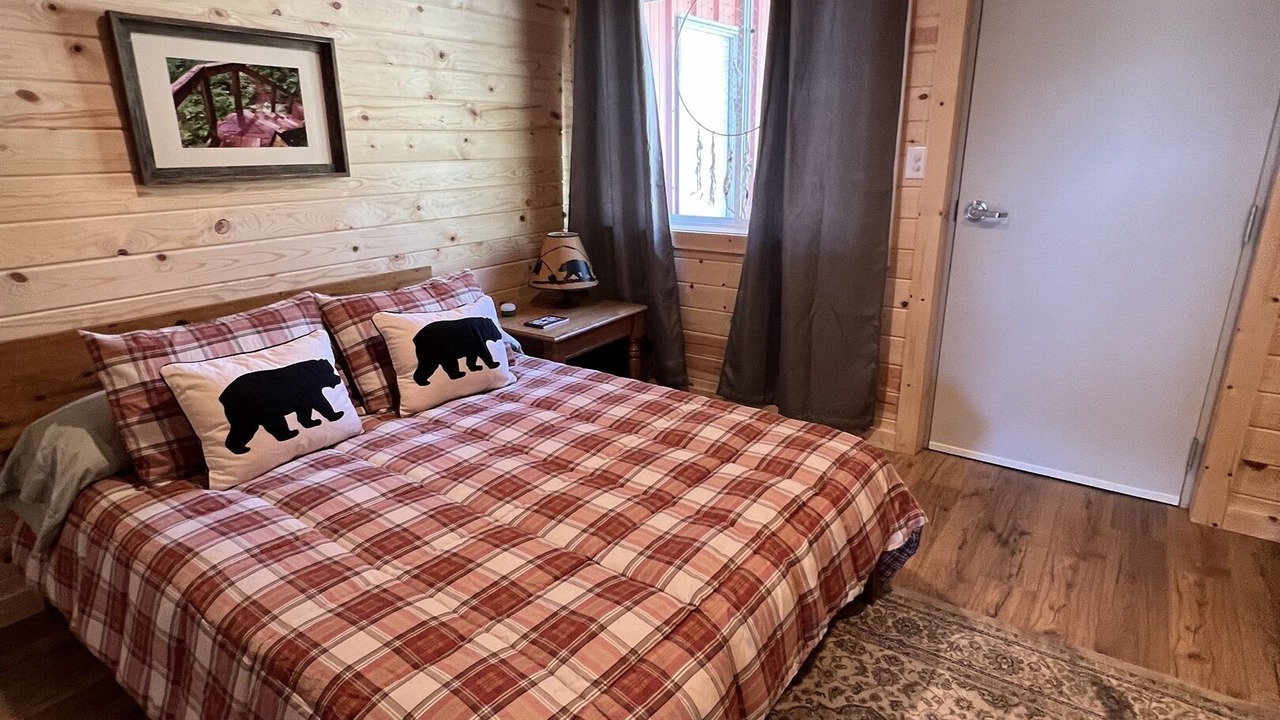 Photo of Bedroom in Cameron