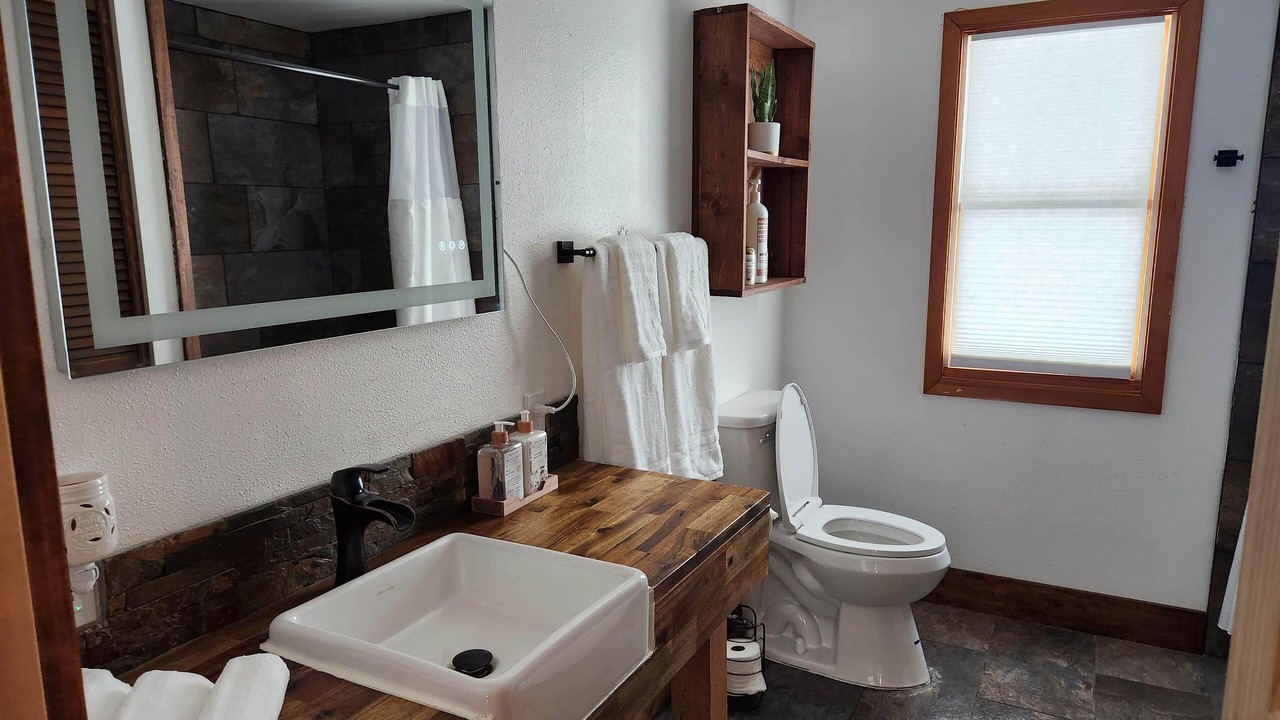 Photo of Bathroom in Edgar