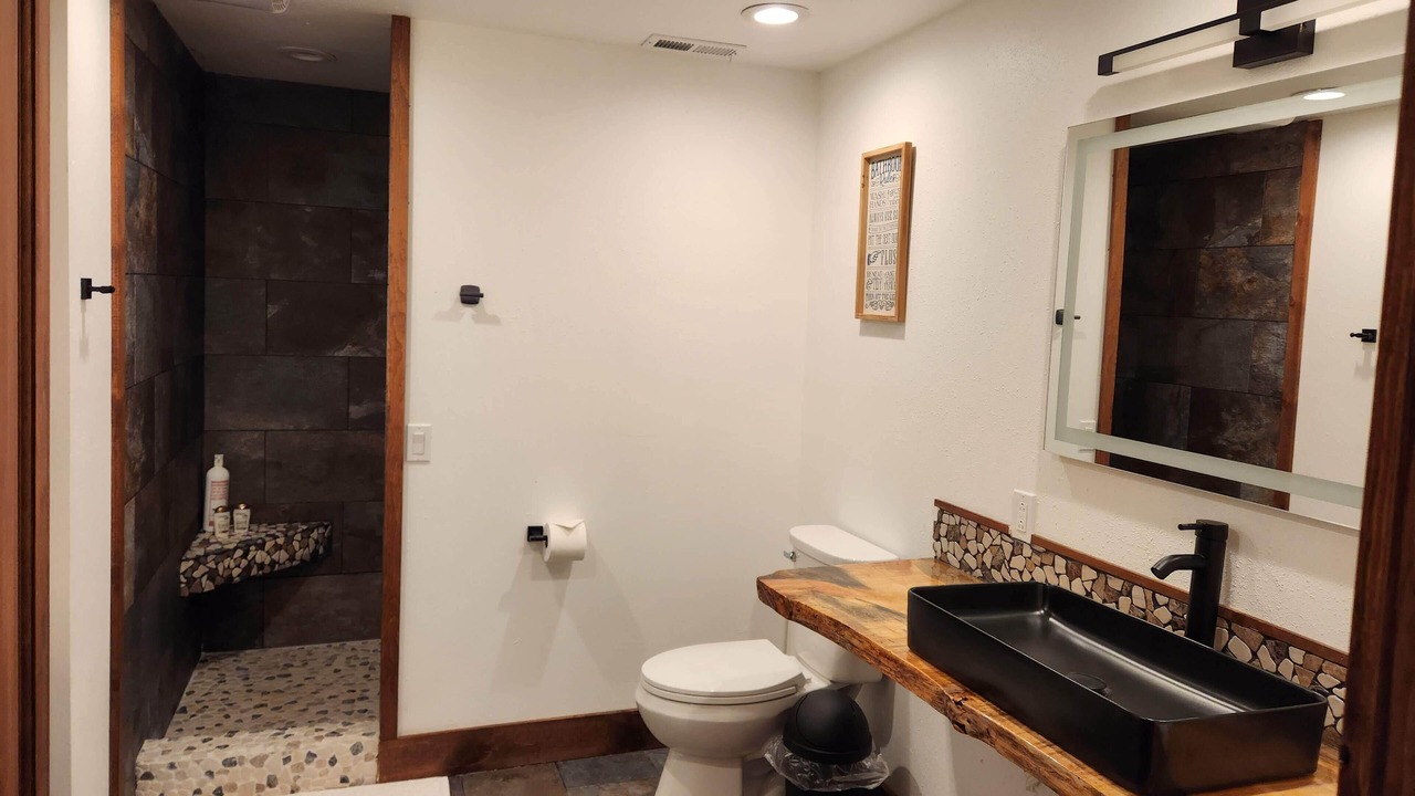 Photo of Bathroom in Edgar