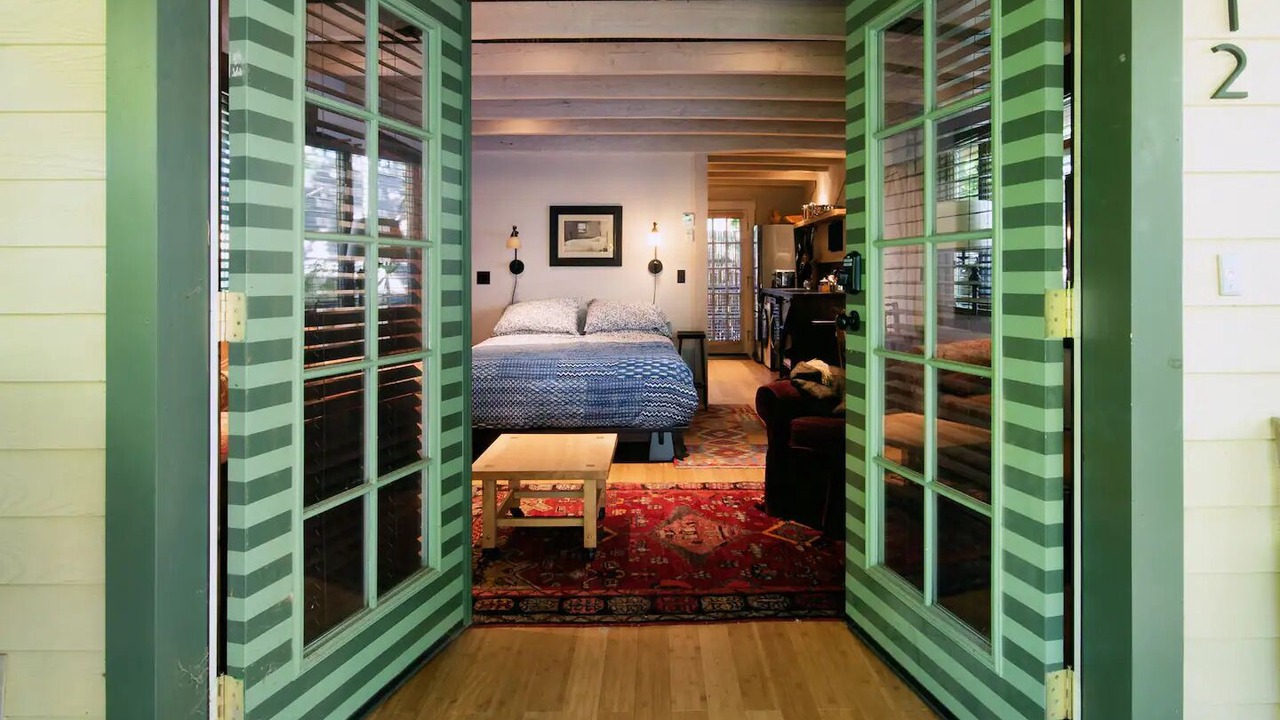 Photo of Bedroom in University District
