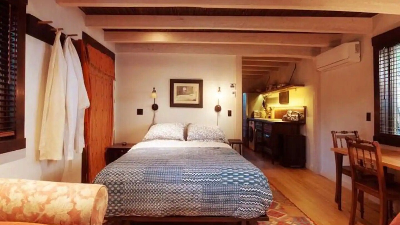 Photo of Bedroom in University District