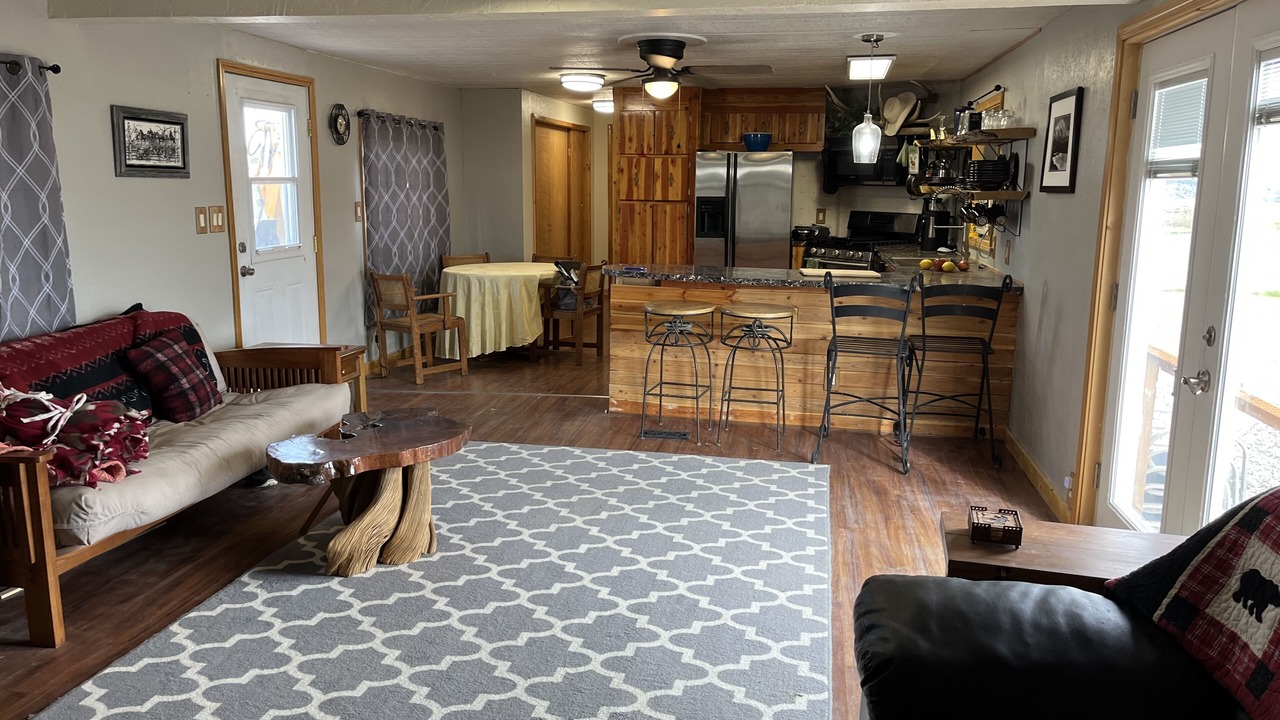 Photo of Livingroom in Roberts