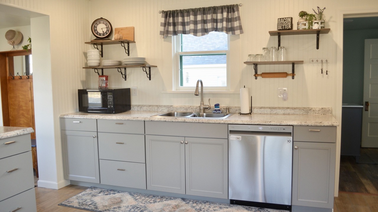 Photo of Kitchen in White Sulphur Springs