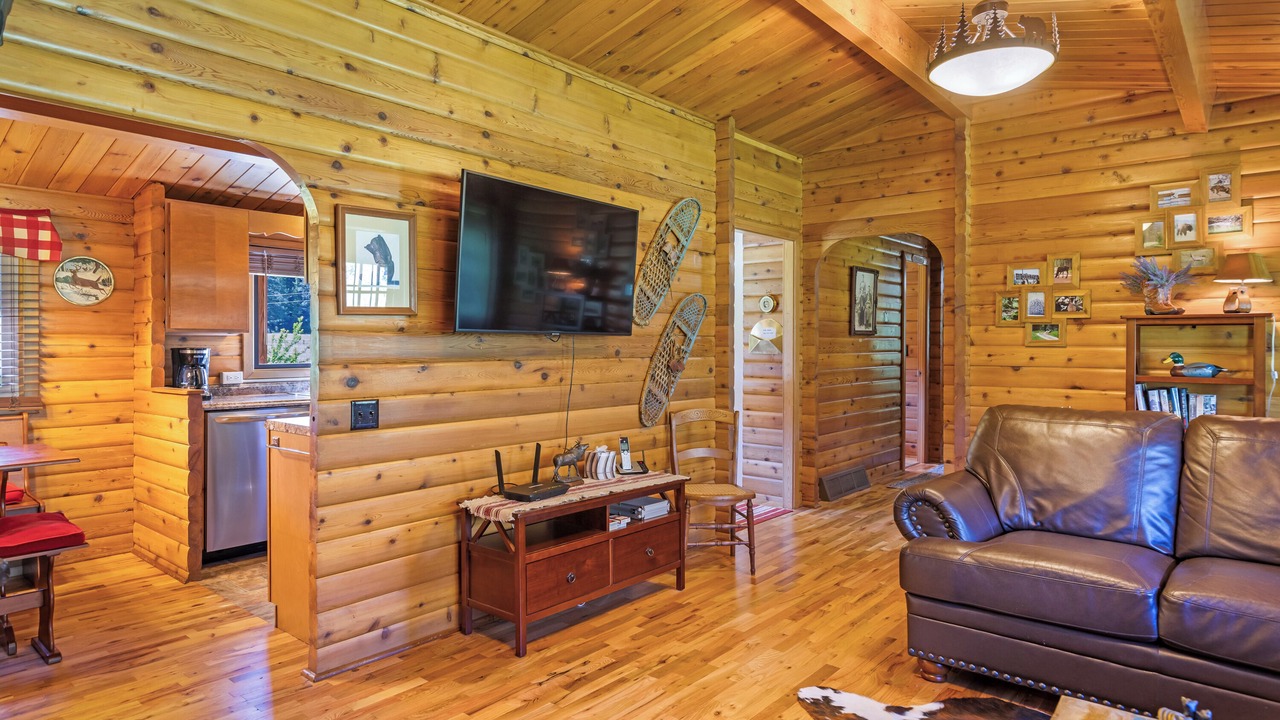 Photo of Livingroom in Clinton