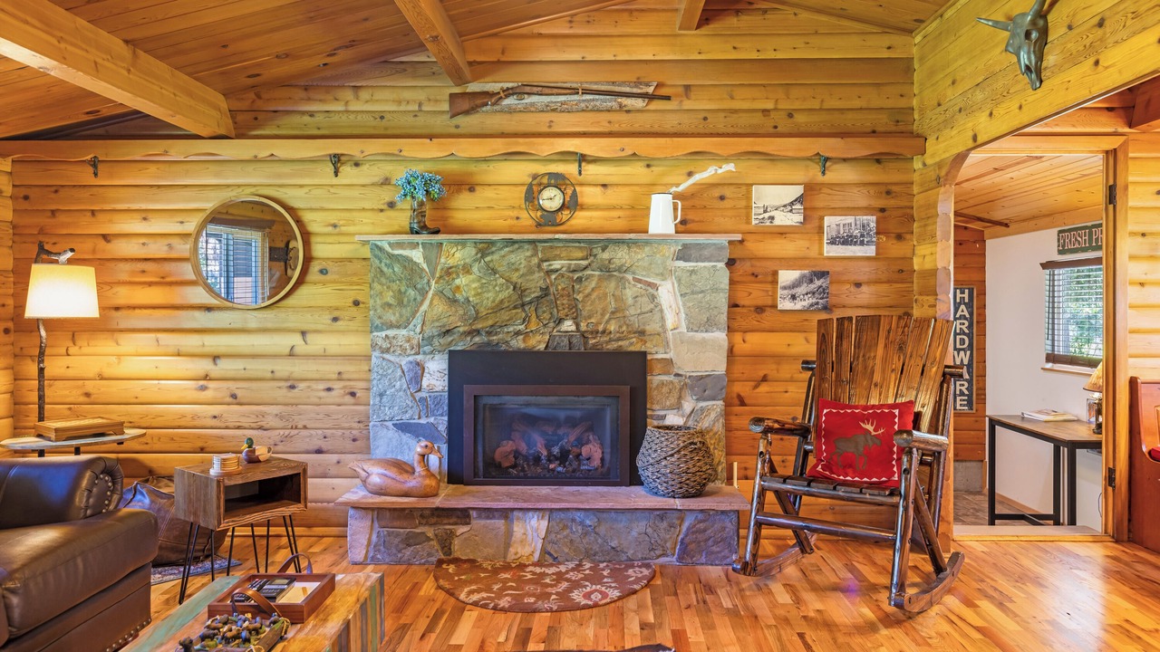 Photo of Livingroom in Clinton