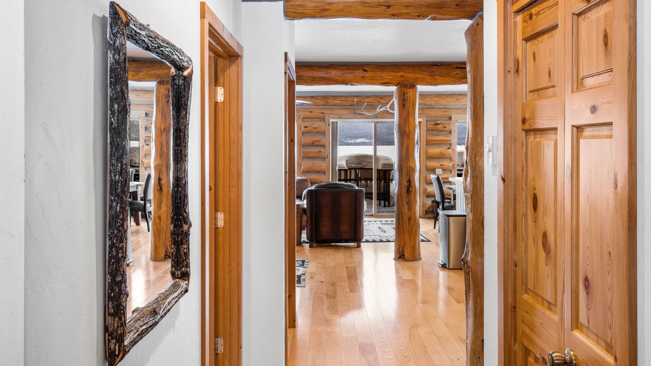 Photo of Bedroom in West Yellowstone