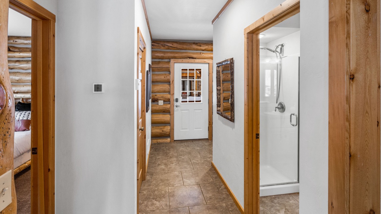 Photo of Bathroom in West Yellowstone