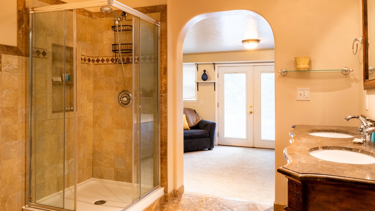 Photo of Bathroom in Plains